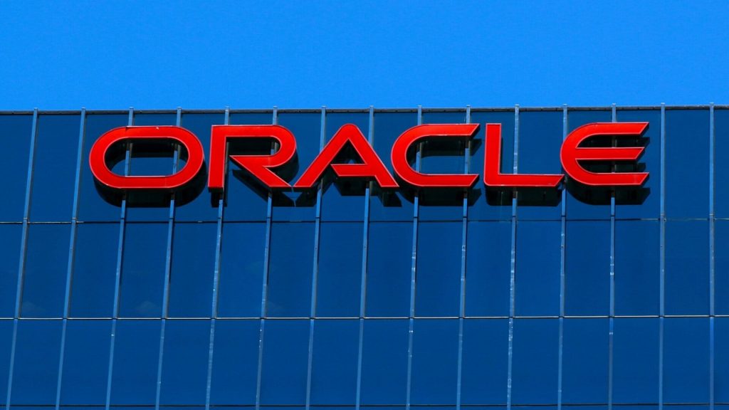 Pengasasa Oracle, Larry Ellison